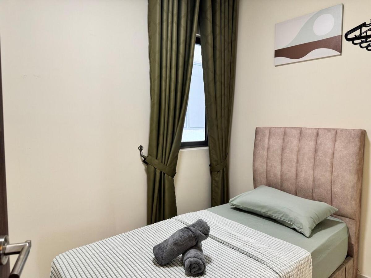 Pangsapuri Peaceful 3br 2b With Pool 10pax Wangsa Maju Near Wangsa Walk